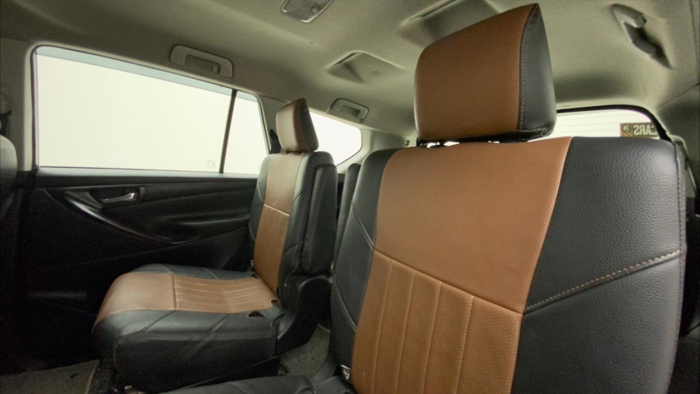 2020 Toyota Innova Crysta 2.4 GX AT 7 STR, Diesel, Automatic, 74,869 km, Right Side Rear Door Cabin