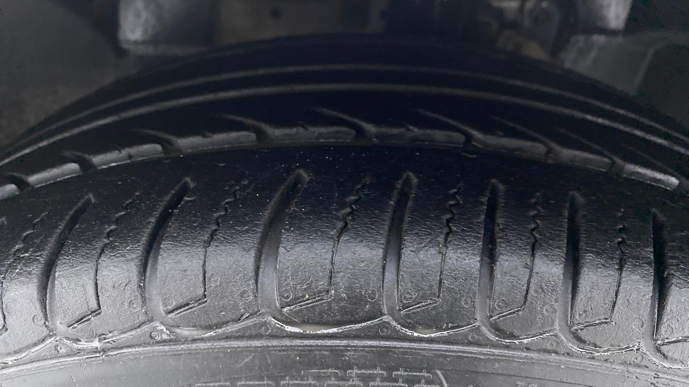 2020 Ford Ecosport 1.5TITANIUM TDCI, Diesel, Manual, 52,107 km, Left Front Tyre Tread
