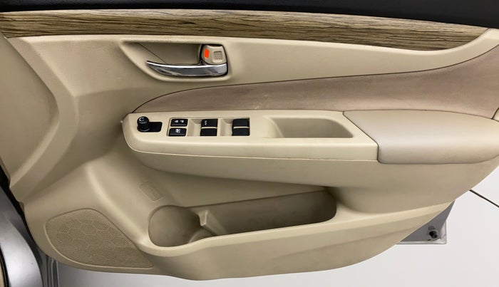 2018 Maruti Ciaz SIGMA 1.5 SHVS MT  PETROL, Petrol, Manual, 41,328 km, Driver Side Door Panels Control