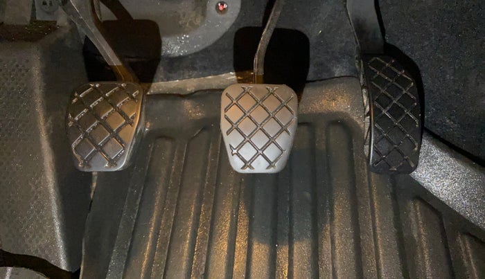 2019 Volkswagen Polo HIGHLINE PLUS 1.0L TSI, Petrol, Manual, 45,478 km, Pedals