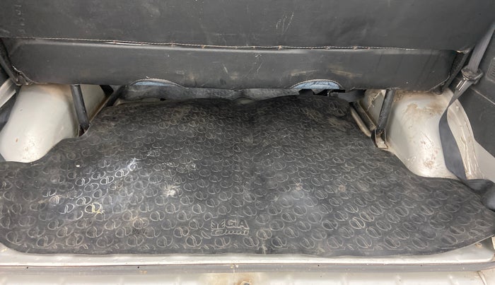 2012 Maruti OMNI E 8 STR, Petrol, Manual, 35,429 km, Boot Inside