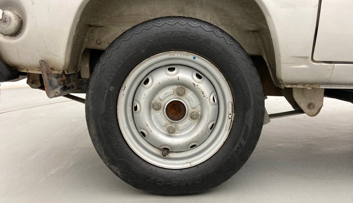 2012 Maruti OMNI E 8 STR, Petrol, Manual, 35,429 km, Right Rear Wheel