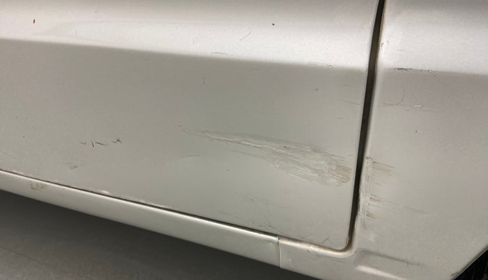 2012 Maruti OMNI E 8 STR, Petrol, Manual, 35,429 km, Rear left door - Minor scratches
