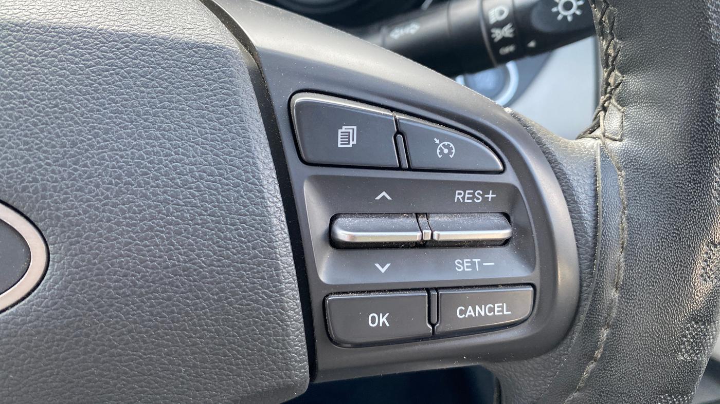 2024 Hyundai AURA SX 1.2, Petrol, Manual, 17,457 km, Adaptive Cruise Control
