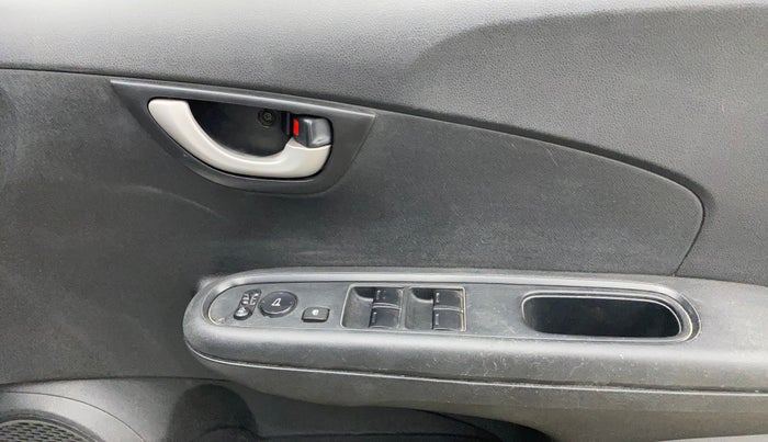 2016 Honda Brio VX MT, Petrol, Manual, 17,759 km, Driver Side Door Panels Control