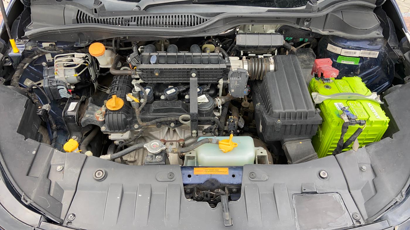 2023 Tata ALTROZ XZ + SUNROOF, Petrol, Manual, 56,975 km, Engine View
