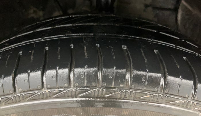 2021 Hyundai GRAND I10 NIOS MAGNA 1.2 KAPPA VTVT, Petrol, Manual, 42,914 km, Right Front Tyre Tread