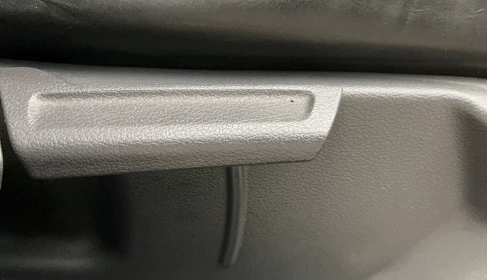 2021 Hyundai GRAND I10 NIOS MAGNA 1.2 KAPPA VTVT, Petrol, Manual, 42,914 km, Driver Side Adjustment Panel