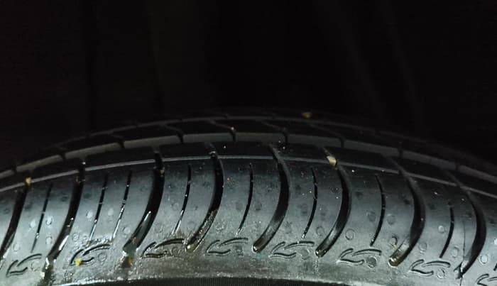 2021 Renault Kwid RXL, Petrol, Manual, 57,187 km, Right Rear Tyre Tread
