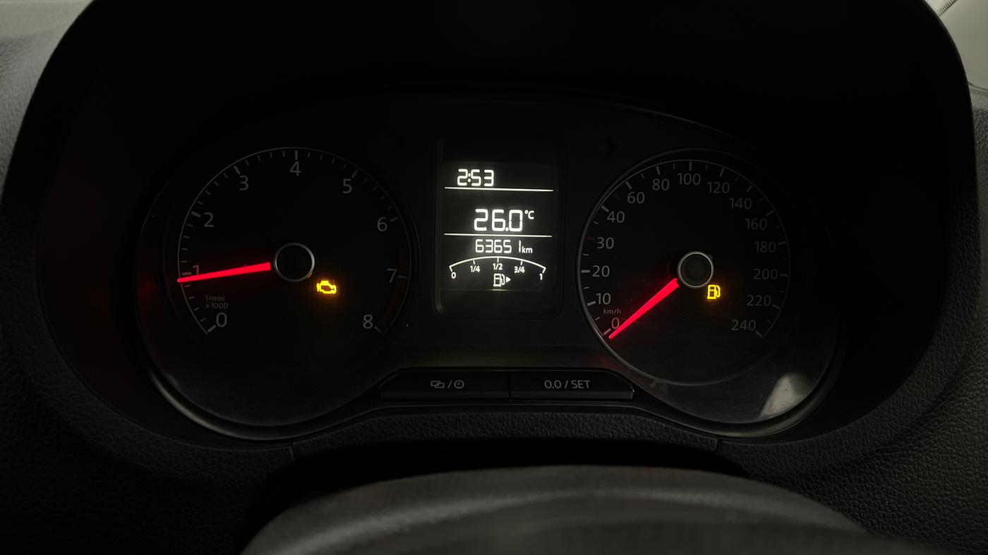 2015 Volkswagen Polo TRENDLINE 1.2L PETROL, Petrol, Manual, 63,722 km, Odometer Image
