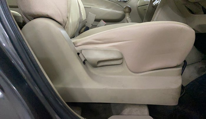 2017 Maruti Ertiga VDI SHVS, Diesel, Manual, 76,803 km, Driver Side Adjustment Panel