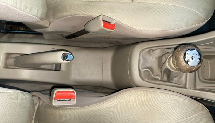 2017 Maruti Ertiga VDI SHVS, Diesel, Manual, 76,803 km, Gear Lever