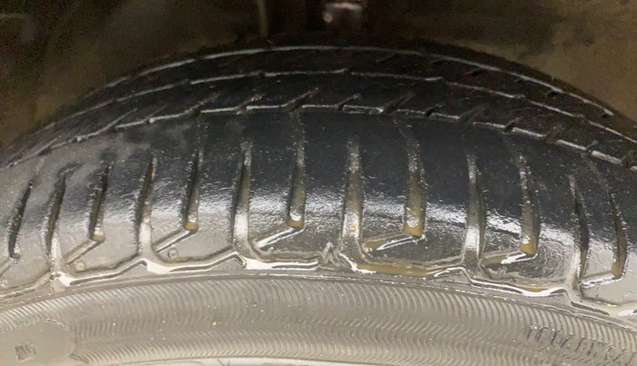 2013 Maruti Wagon R 1.0 VXI, Petrol, Manual, 58,557 km, Right Front Tyre Tread