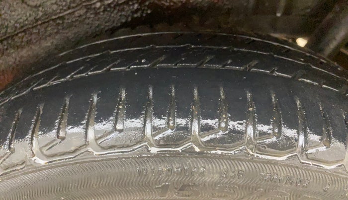 2013 Maruti Wagon R 1.0 VXI, Petrol, Manual, 58,557 km, Left Rear Tyre Tread