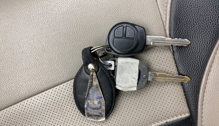 2013 Maruti Wagon R 1.0 VXI, Petrol, Manual, 58,557 km, Key Close Up