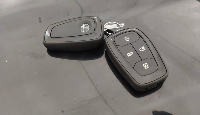 2022 Tata NEXON XZA PLUS (HS) PETROL DARK EDITION, Petrol, Automatic, 11,036 km, Key Close Up