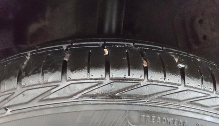 2022 Tata NEXON XZA PLUS (HS) PETROL DARK EDITION, Petrol, Automatic, 11,036 km, Right Rear Tyre Tread