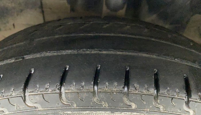 2018 Datsun Redi Go T (O), Petrol, Manual, 27,522 km, Left Front Tyre Tread