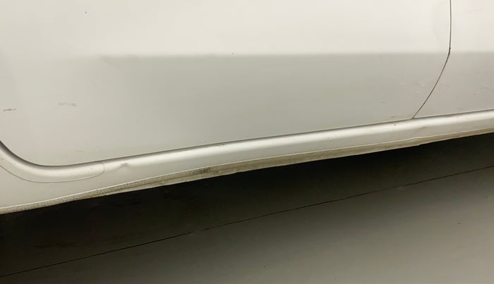 2018 Datsun Redi Go T (O), Petrol, Manual, 27,522 km, Right running board - Slightly dented