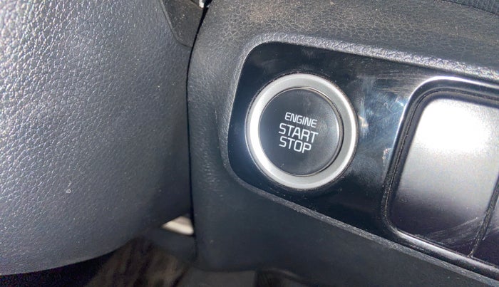 2022 KIA SONET HTX PLUS 1.5, Diesel, Manual, 36,812 km, Keyless Start/ Stop Button