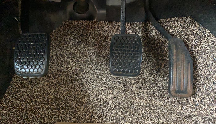 2015 Maruti Alto 800 LXI, Petrol, Manual, 38,465 km, Pedals