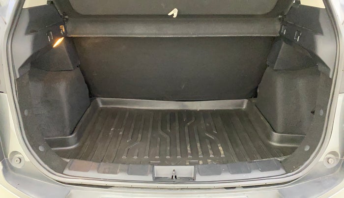 2024 Tata NEXON CREATIVE+ SUNROOF DCA 1.2 PETROL, Petrol, Automatic, 17,420 km, Boot Inside