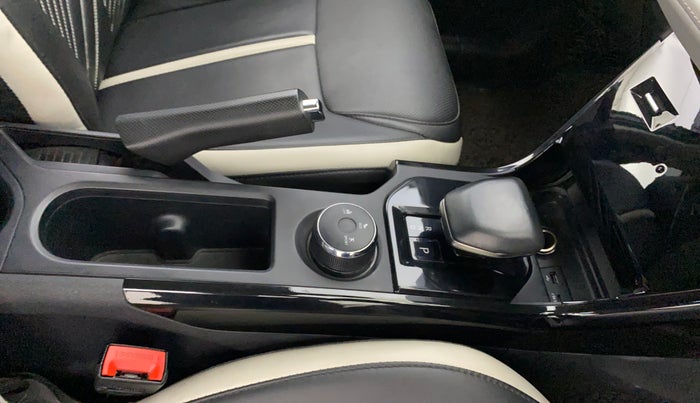 2024 Tata NEXON CREATIVE+ SUNROOF DCA 1.2 PETROL, Petrol, Automatic, 17,420 km, Gear Lever