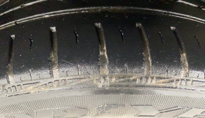 2015 Tata Zest XMS PETROL, Petrol, Manual, 38,367 km, Left Front Tyre Tread