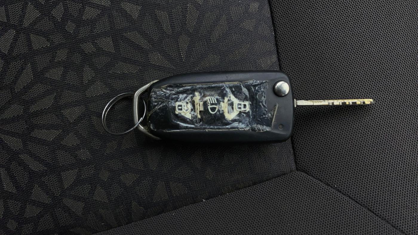 2015 Tata Zest XMS PETROL, Petrol, Manual, 38,412 km, Key Close Up