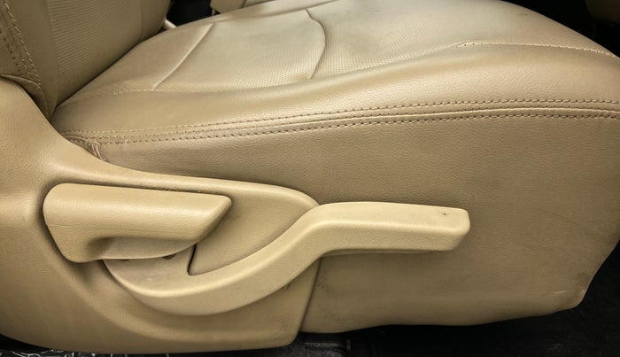 2018 Honda Amaze 1.5L I-DTEC S OPT, Diesel, Manual, 31,980 km, Driver Side Adjustment Panel