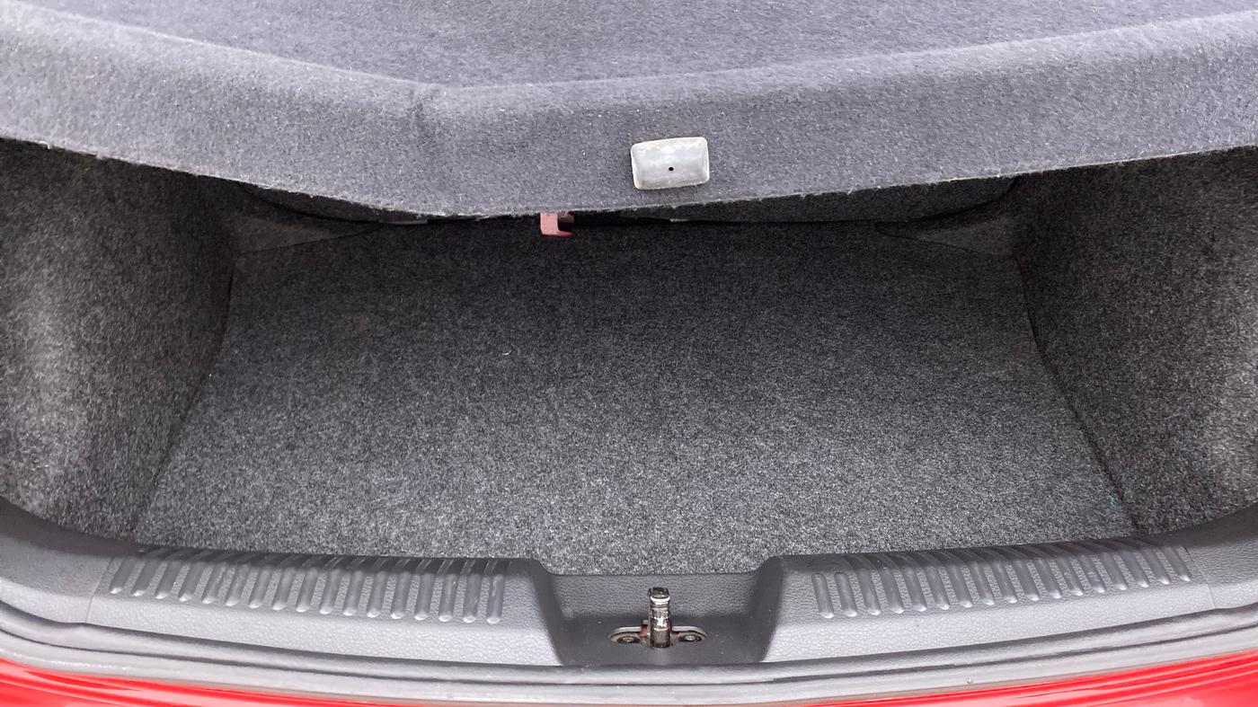 2019 Volkswagen Polo HIGH LINE PLUS 1.0, Petrol, Manual, 58,136 km, Boot Inside