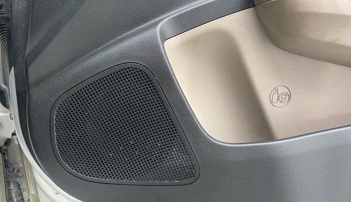 2017 Hyundai Grand i10 MAGNA 1.2 KAPPA VTVT, CNG, Manual, 47,749 km, Infotainment system - Front speakers missing / not working