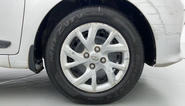 2017 Hyundai Grand i10 MAGNA 1.2 KAPPA VTVT, CNG, Manual, 47,749 km, Right Front Wheel