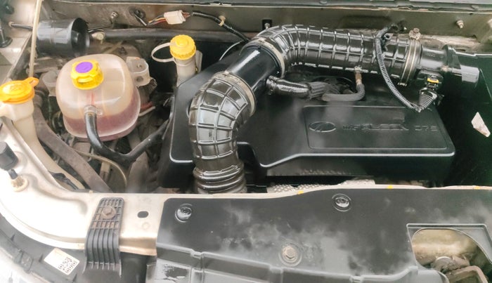 2016 Mahindra Kuv100 K6 D 6 STR, Diesel, Manual, 94,339 km, Engine View - Right