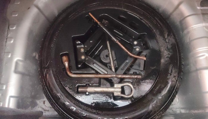 2016 Mahindra Kuv100 K6 D 6 STR, Diesel, Manual, 94,339 km, Spare Tyre