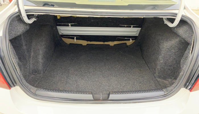 2019 Skoda Rapid AMBITION 1.6 MPI AT, Petrol, Automatic, 28,819 km, Boot Inside