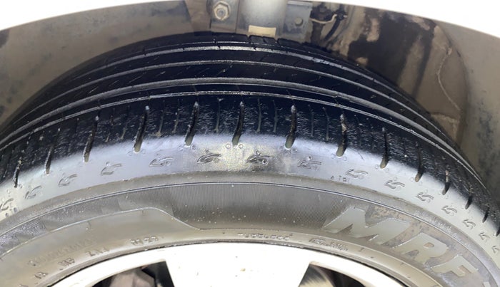 2019 Skoda Rapid AMBITION 1.6 MPI AT, Petrol, Automatic, 28,819 km, Left Front Tyre Tread