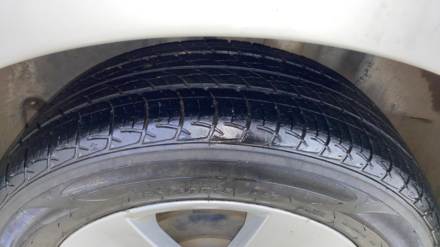 2019 Skoda Rapid AMBITION 1.6 MPI AT, Petrol, Automatic, 28,819 km, Left Rear Tyre Tread