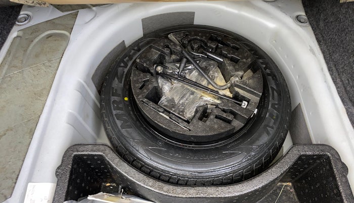 2019 Skoda Rapid AMBITION 1.6 MPI AT, Petrol, Automatic, 28,819 km, Spare Tyre