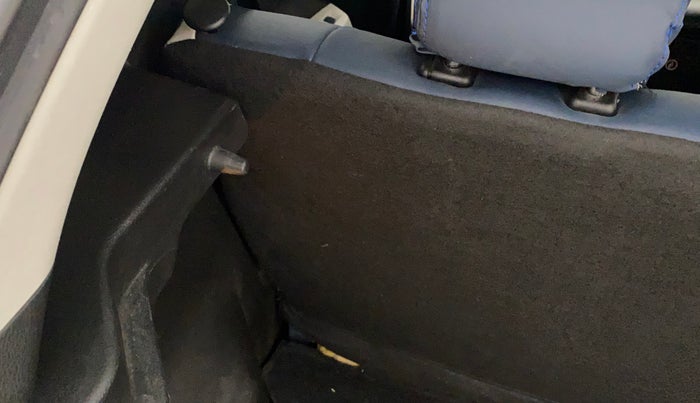 2022 Maruti IGNIS ALPHA 1.2 AMT, Petrol, Automatic, 33,250 km, Dicky (Boot door) - Parcel tray missing