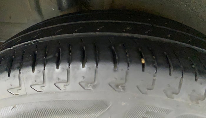 2022 Maruti IGNIS ALPHA 1.2 AMT, Petrol, Automatic, 33,250 km, Right Rear Tyre Tread