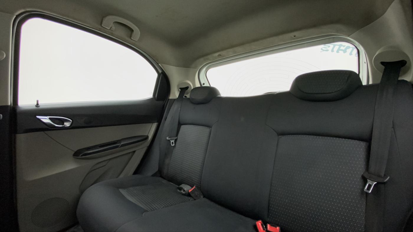 2018 Tata Tiago XZ 1.2 REVOTRON, Petrol, Manual, 38,133 km, Right Side Rear Door Cabin