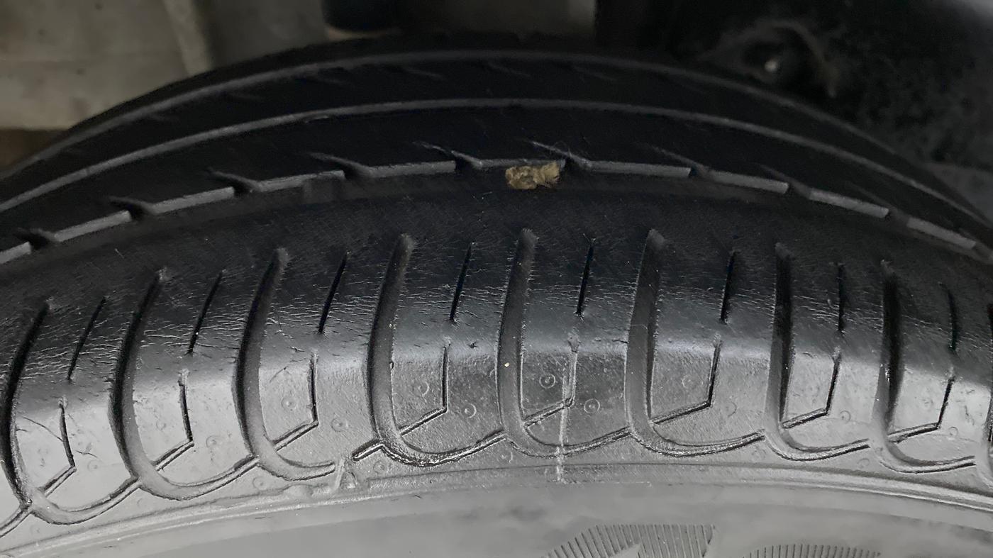 2018 Tata Tiago XZ 1.2 REVOTRON, Petrol, Manual, 38,133 km, Right Rear Tyre Tread