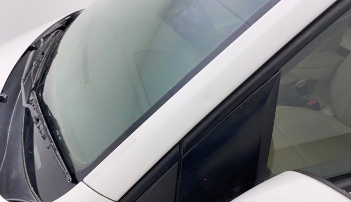 2017 Volkswagen Vento HIGHLINE PETROL AT, Petrol, Automatic, 1,14,298 km, Left A pillar - Slightly dented