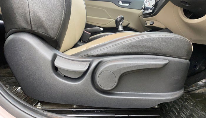 2018 Hyundai Verna 1.6 VTVT SX O, Petrol, Manual, 46,003 km, Driver Side Adjustment Panel