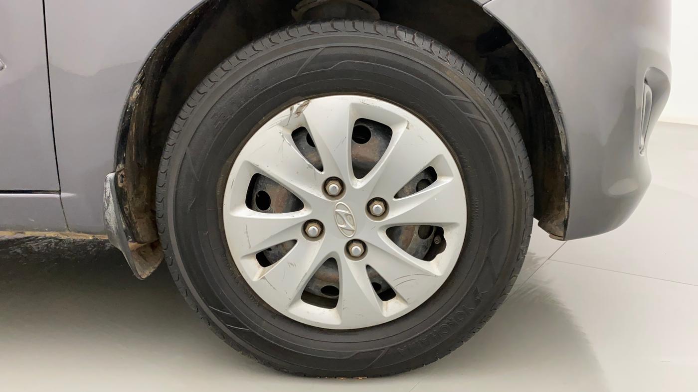 2013 Hyundai i10 SPORTZ 1.2 AT, Petrol, Automatic, 81,659 km, Right Front Wheel