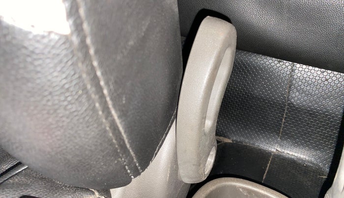 2013 Hyundai i10 SPORTZ 1.2, Petrol, Manual, 69,998 km, Driver Side Adjustment Panel