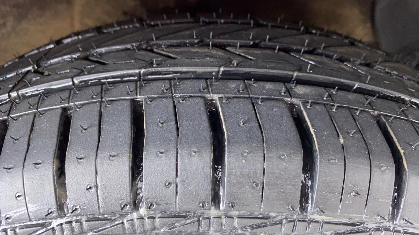 2014 Hyundai Xcent S 1.2 OPT, Petrol, Manual, 90,246 km, Right Front Tyre Tread