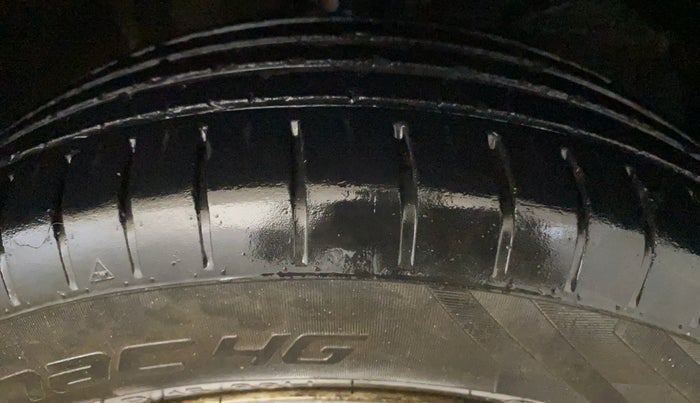 2024 Maruti Baleno SIGMA PETROL 1.2, Petrol, Manual, 28,368 km, Right Front Tyre Tread