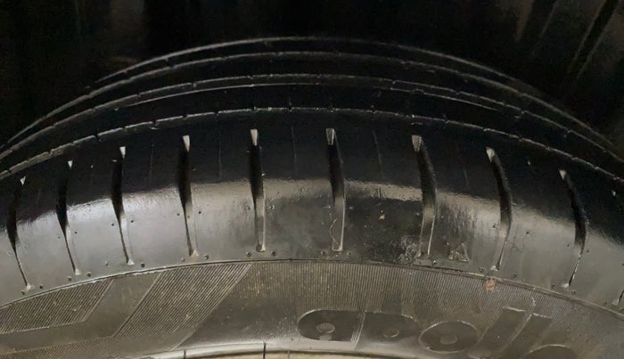 2024 Maruti Baleno SIGMA PETROL 1.2, Petrol, Manual, 28,368 km, Right Rear Tyre Tread